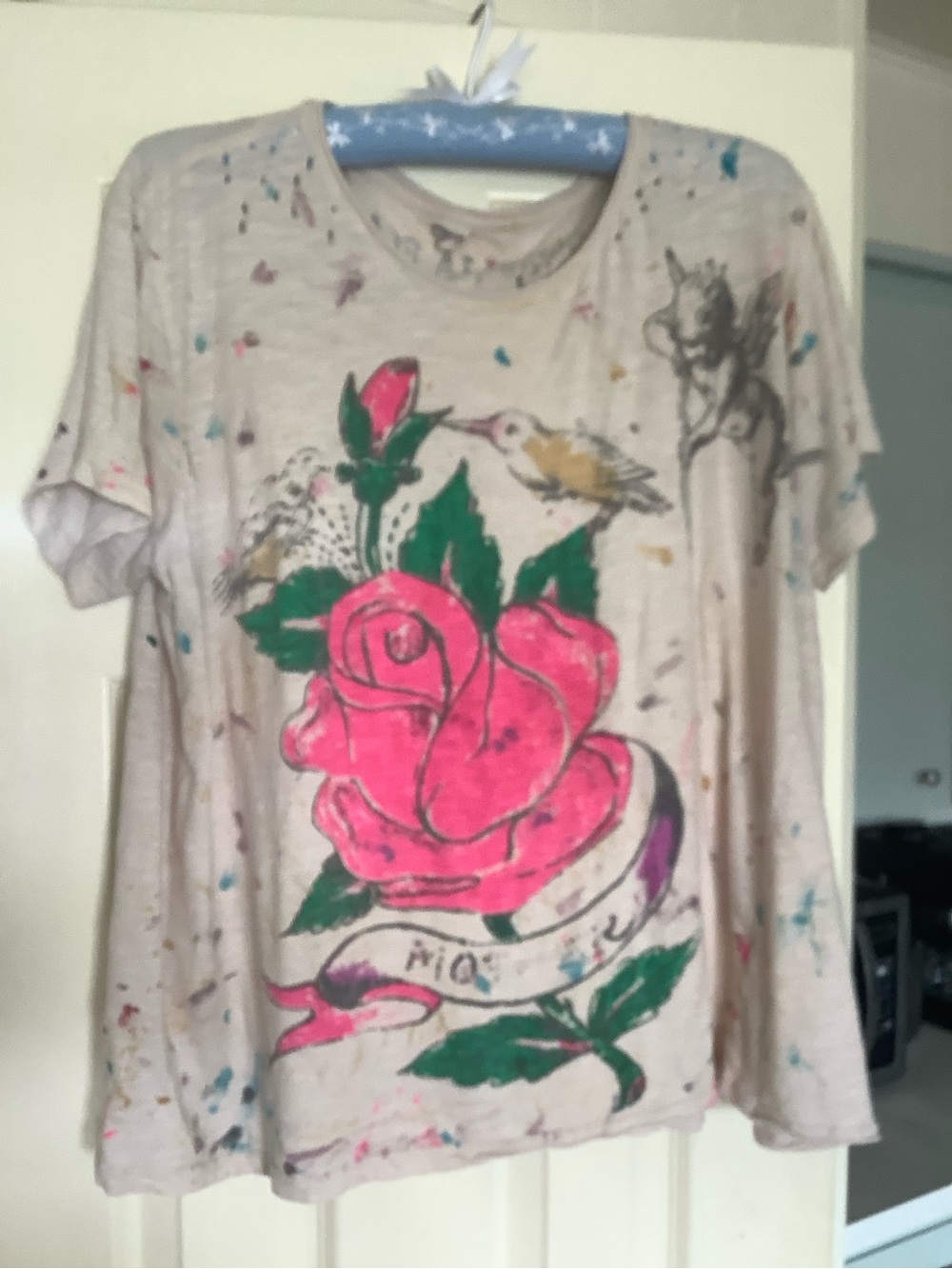 Magnolia Pearl Cream Tee with Pink Rose and Green Leaves